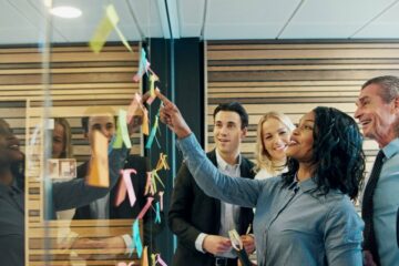 Marketing recruiter specializing in digital and creative professionals